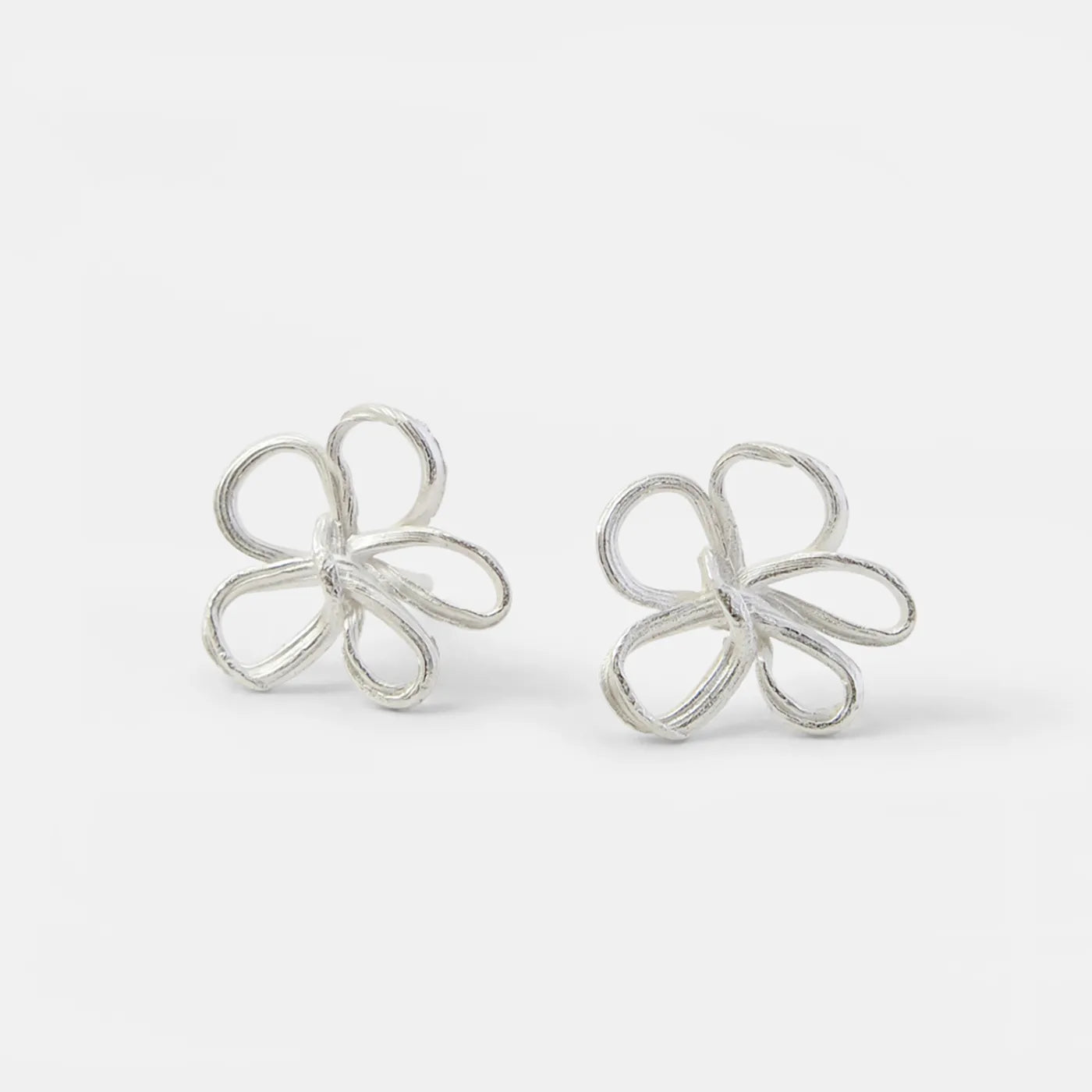 Produktbild Ohrstecker Blumenknoten - klein - silber