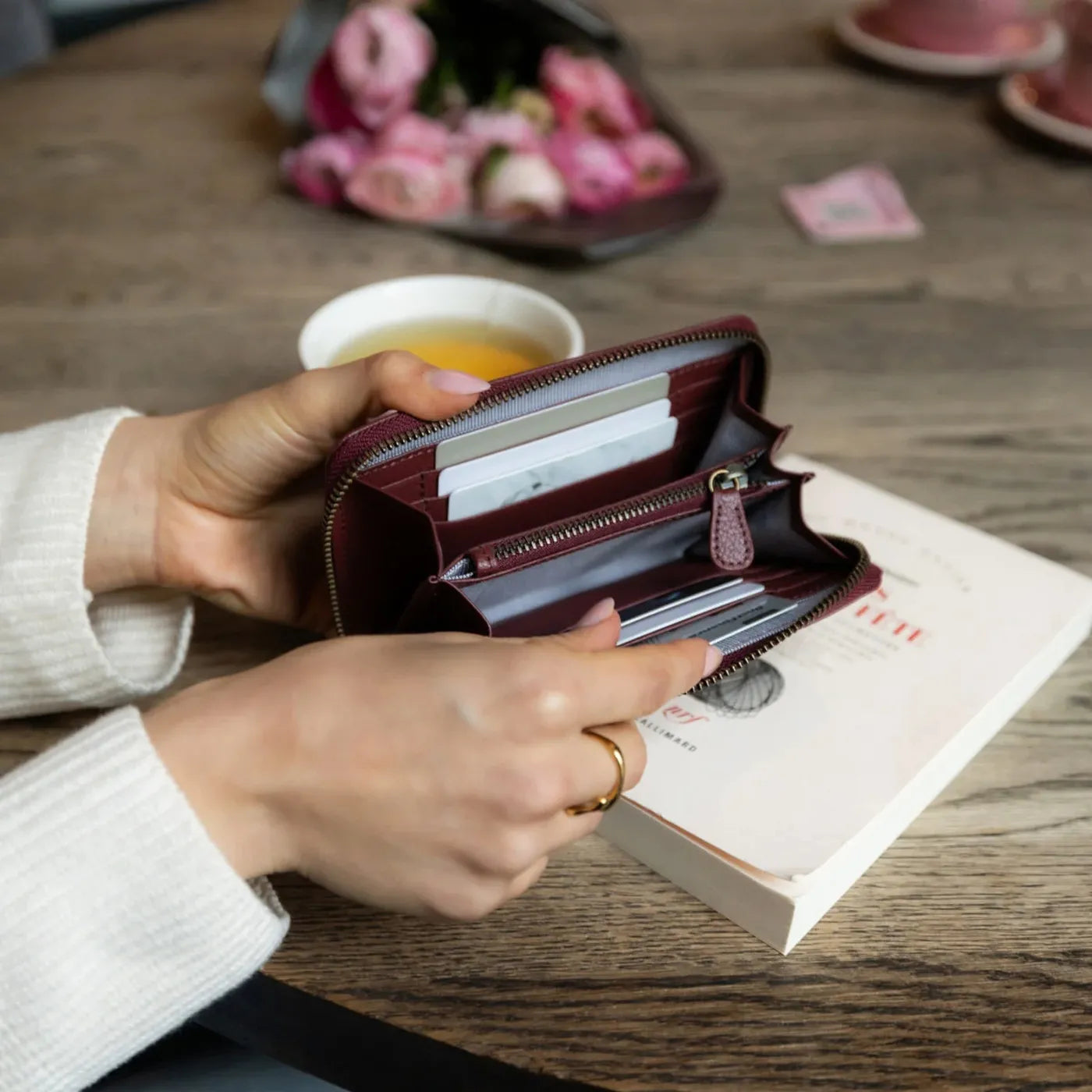 Produktbild Reissverschluss Portemonnaie M Berry