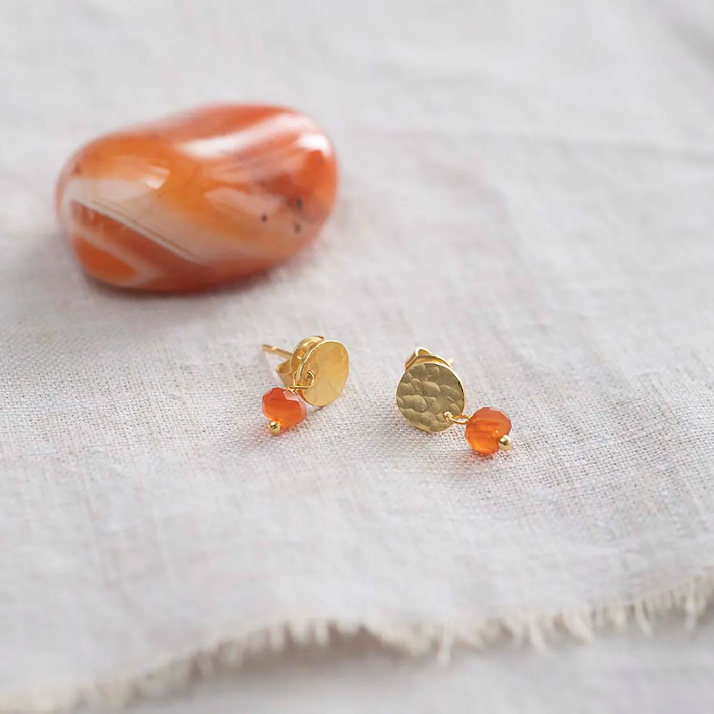 Produktbild-Ohrstecker Mini Coin Carnelian
