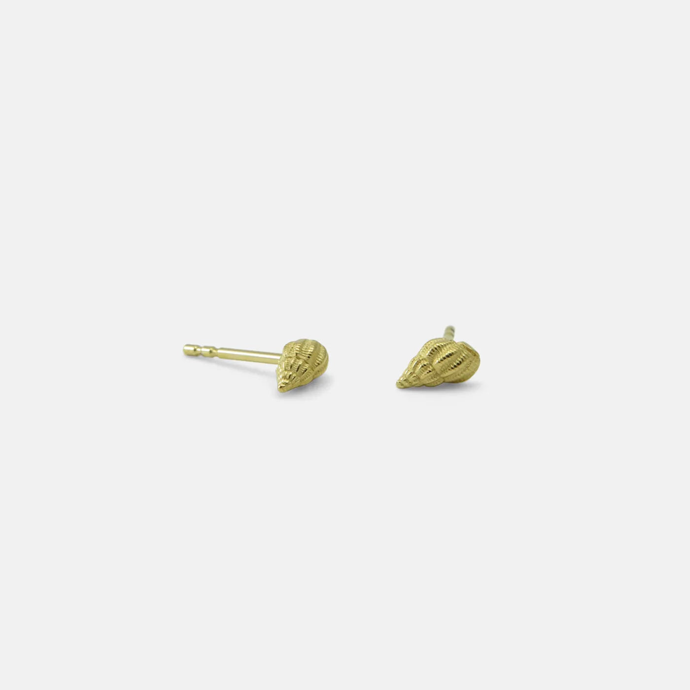 Produktbild Ohrstecker Schneckenmuschel - gold